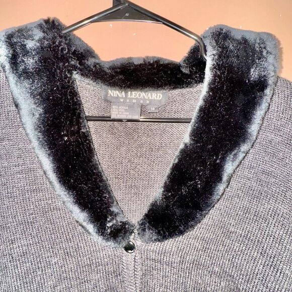 Nina Leonard Women's Faux Fur Trim Button Down Wool Jacket Gray - Size 14 - Picture 8 of 10